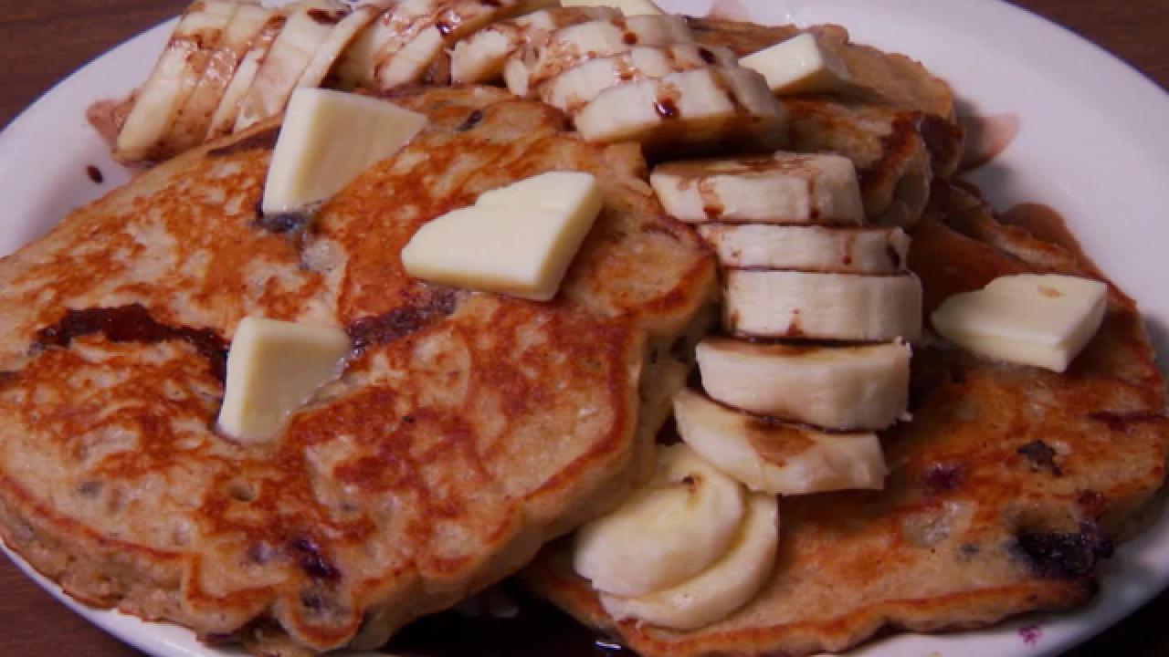 Granola Pancakes