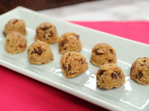 Nutty Raw Chocolate Chip Cookie Dough