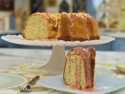 Lemon Poppy Seed Bundt Cake