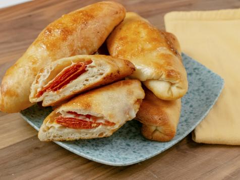 Pepperoni Pizza Puffs