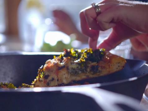 Molly's Deep Dish Pizza