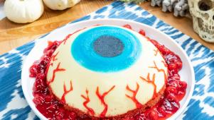 Eyeball Cake