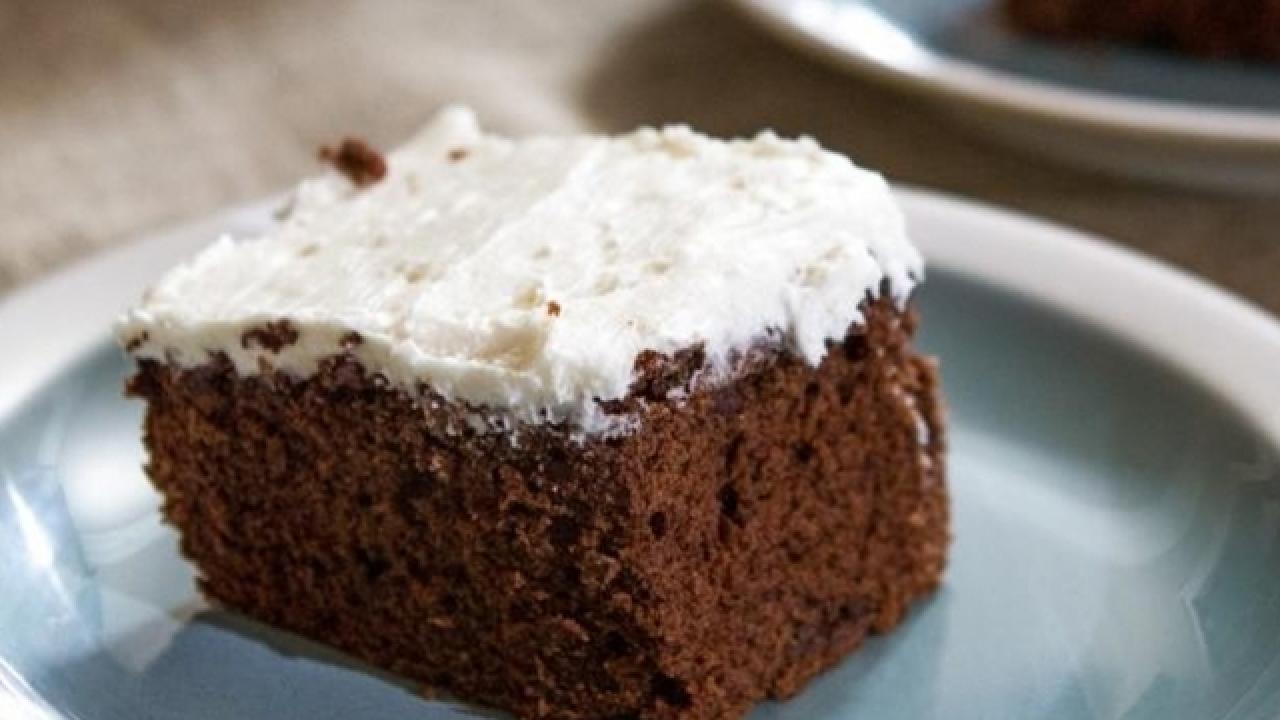Red Wine Chocolate Cake with Vanilla Buttercream