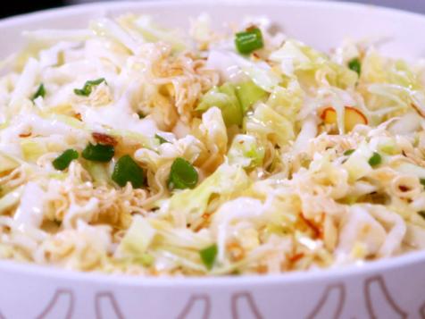 Trisha's Crunchy Slaw
