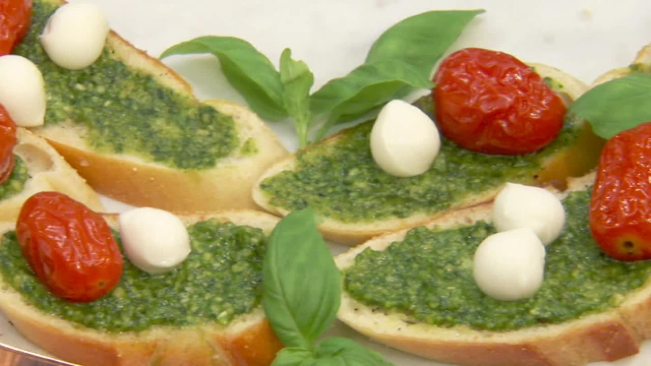 Katie's Caprese Wreath