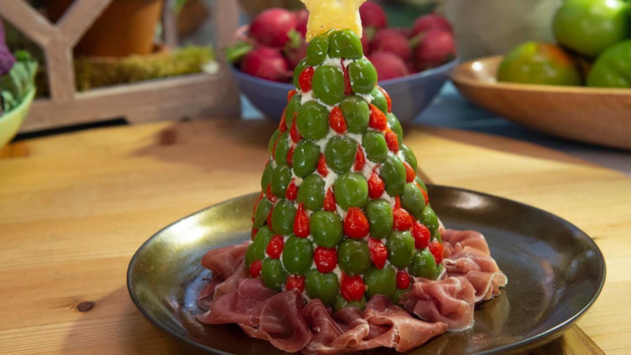 Festive Cheeseball Tree