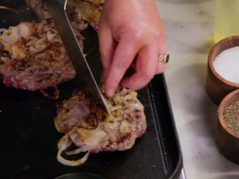 Scoring Raw Meat