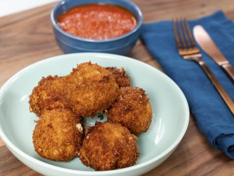 Crispy Chicken Parm Balls