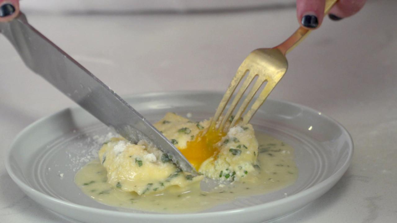 Anne's Raviolo al' Uovo