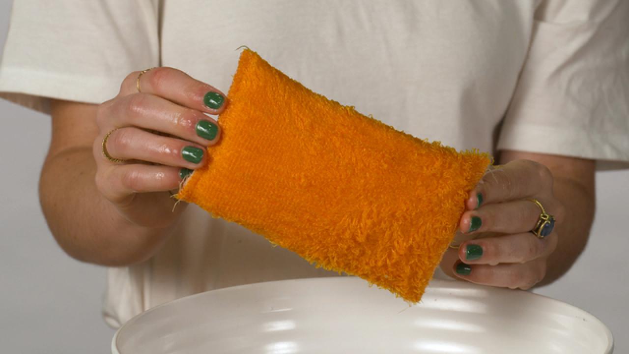 3 Ways to Clean Sponges