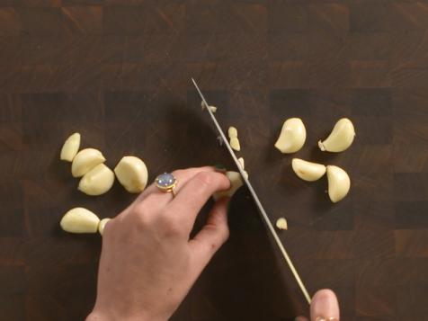 DIY Minced Prepared Garlic