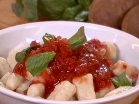 Gnocchi in Spicy Tomato Sauce