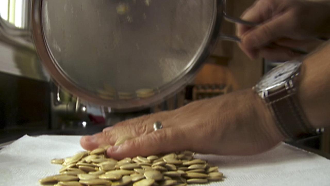 How to Toast Pumpkin Seeds