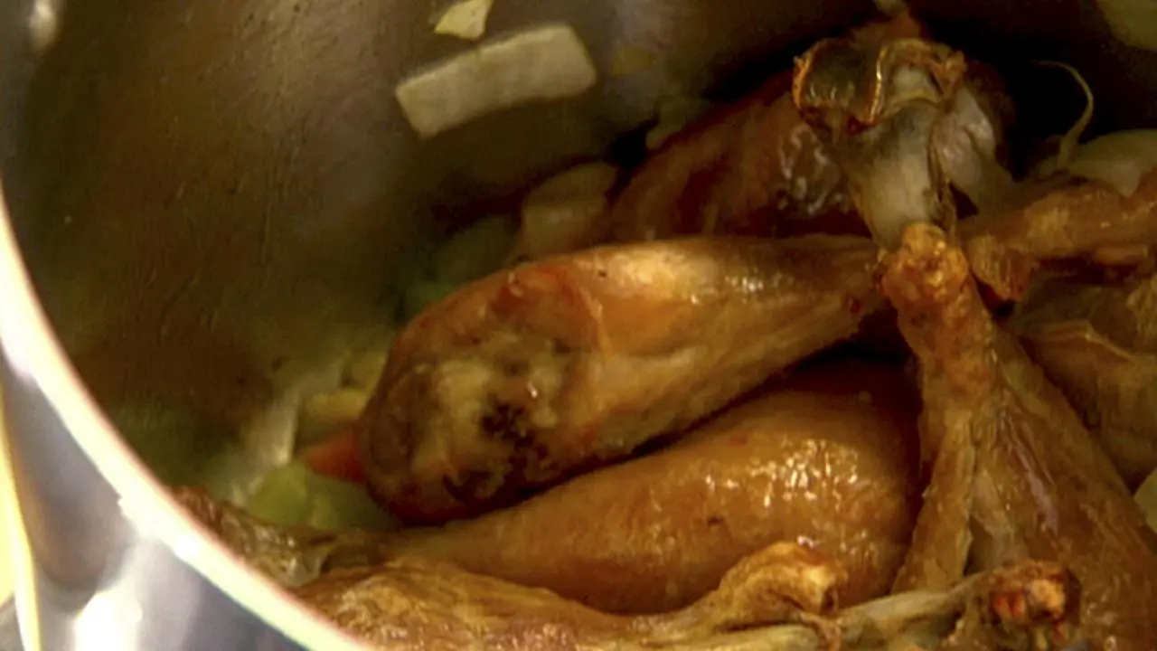 Basic Chicken Stock