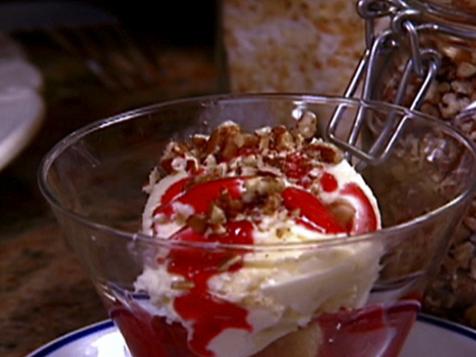 Grilled Pound Cake Sundaes