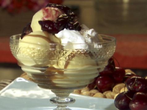 Butterscotch Macadamia Sundae