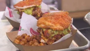 Chicken Bun Mexican Burger