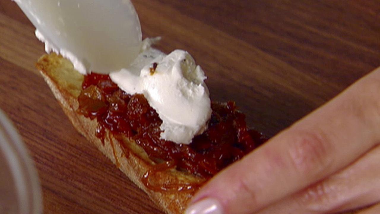 Crostini With Tomato Jam
