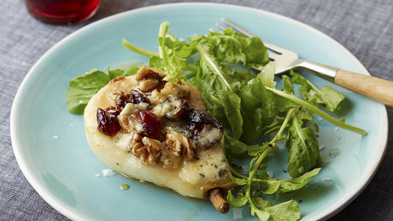 Roasted Pears With Blue Cheese