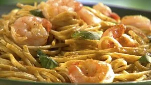 Linguini With Shrimp and Pesto