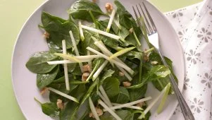 Spinach and Green Apple Salad