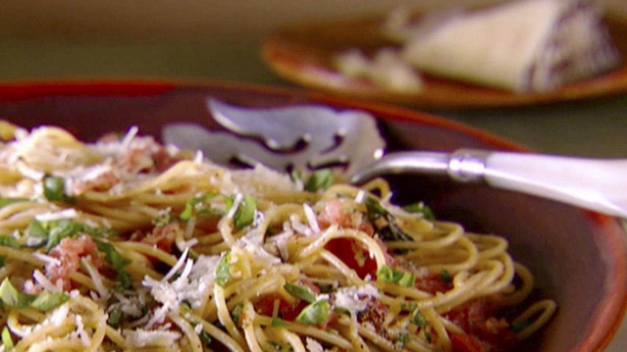Pecorino-Prosciutto Spaghetti