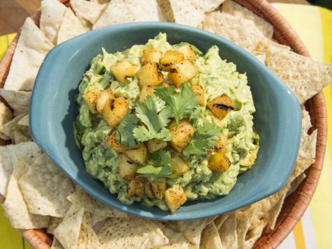 Charred Pineapple Guacamole