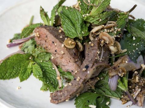 Isaan Steak Salad (Neua Naam T