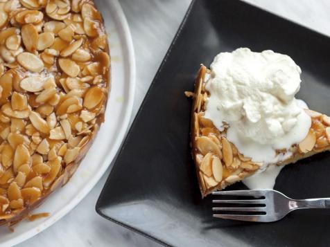 Caramel Almond Cake (Toscatårt