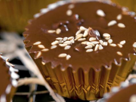 Sesame Chocolate Cups