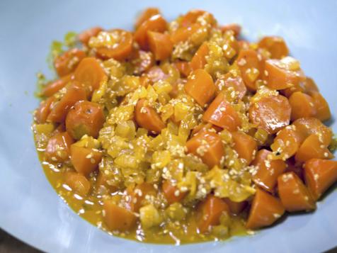 Glazed Carrots with Toasted Se