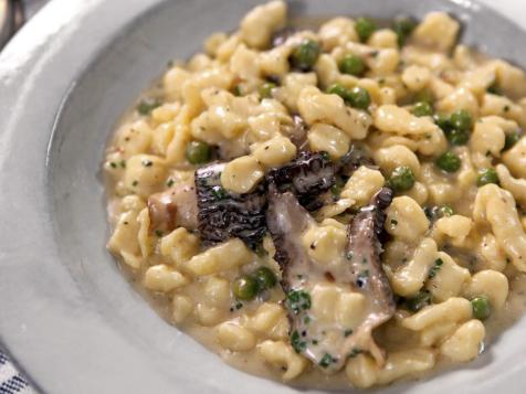 Cheesy SpÃ¤tzle with Mushrooms