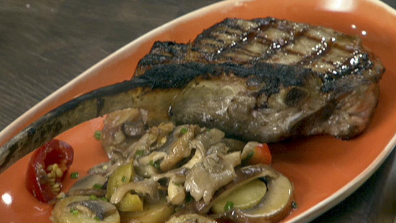 Veal on 'Shrooms and Peppers