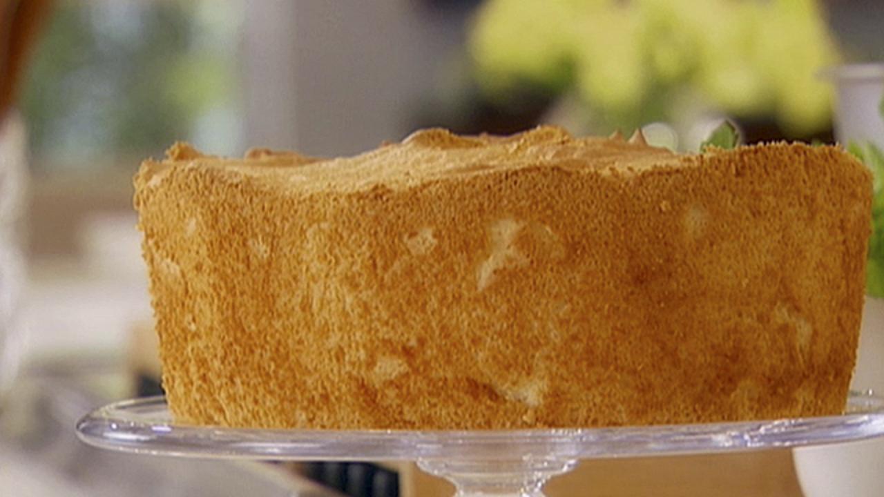 Giada's Angel Food Cake