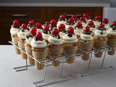 Ice Cream Sundae Cupcakes