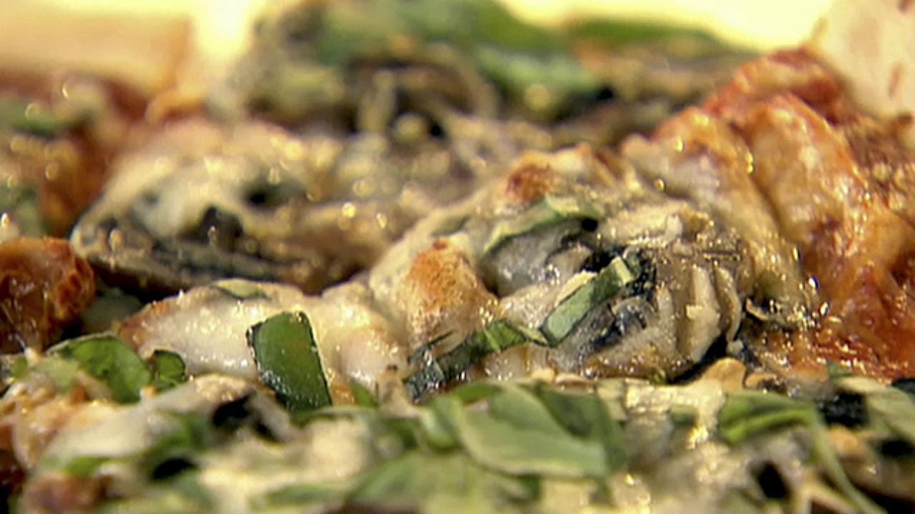Mushroom, Onion & Basil Pizza
