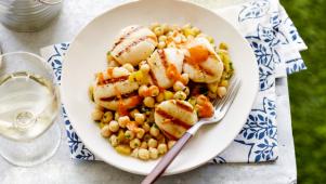 Scallops and Chickpea Salad