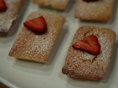 PB and J Financier Cakes