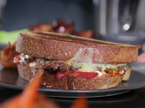 Greek-Inspired Lamb Sandwich
