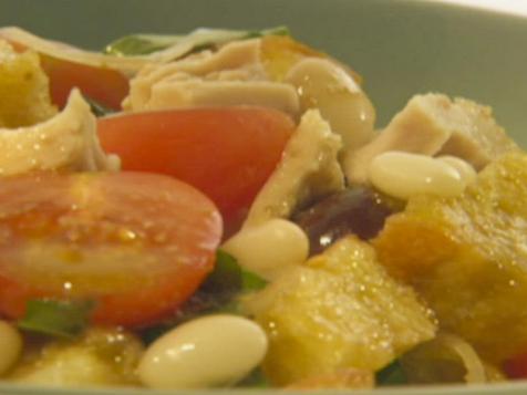 White Bean Tuna Nicoise Salad