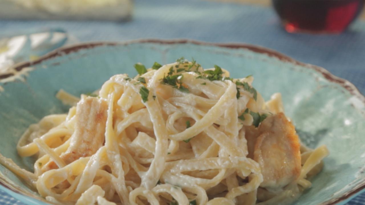 Chicken Fettuccine Alfredo
