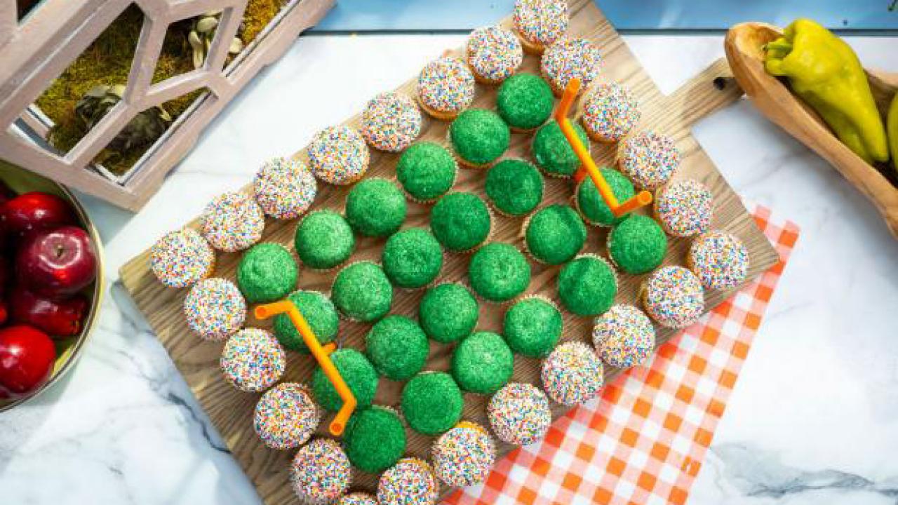 How to Make Stadium Cupcakes