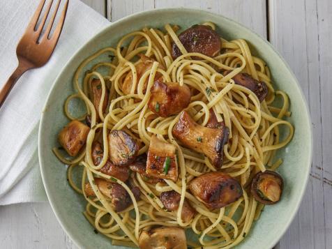 Linguine and Mushroom Scallops