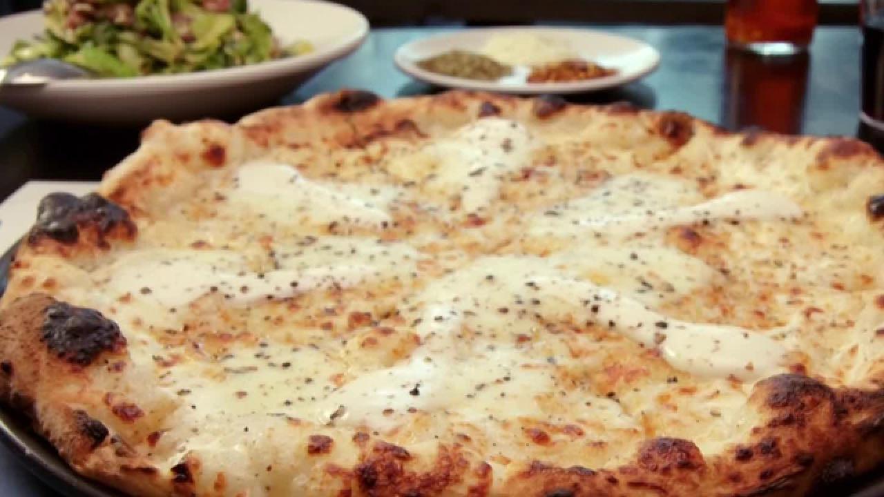 Cacio e Pepe Pizza