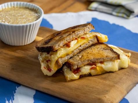 Apple and Brie Grilled Cheese