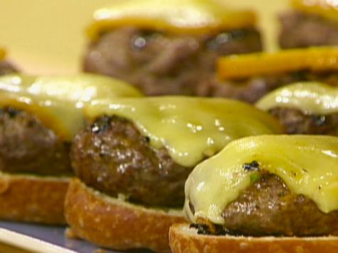 Mini Chipotle Beef Burgers