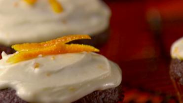 Spirited Halloween Cupcakes Food Network Shows Cooking And Recipe Videos Food Network