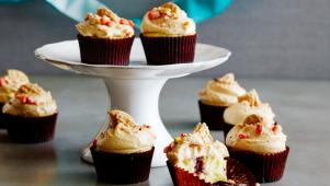 Classic PB and J Cupcakes