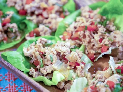 Stir-Fried Chicken in Lettuce