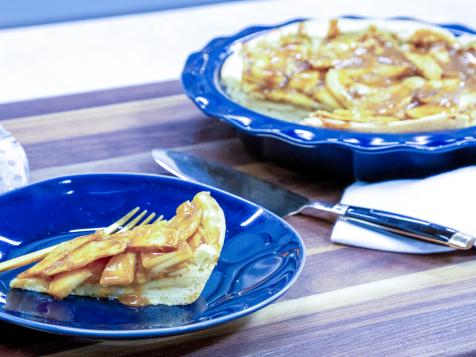Apple Caramel Cobbler Cake